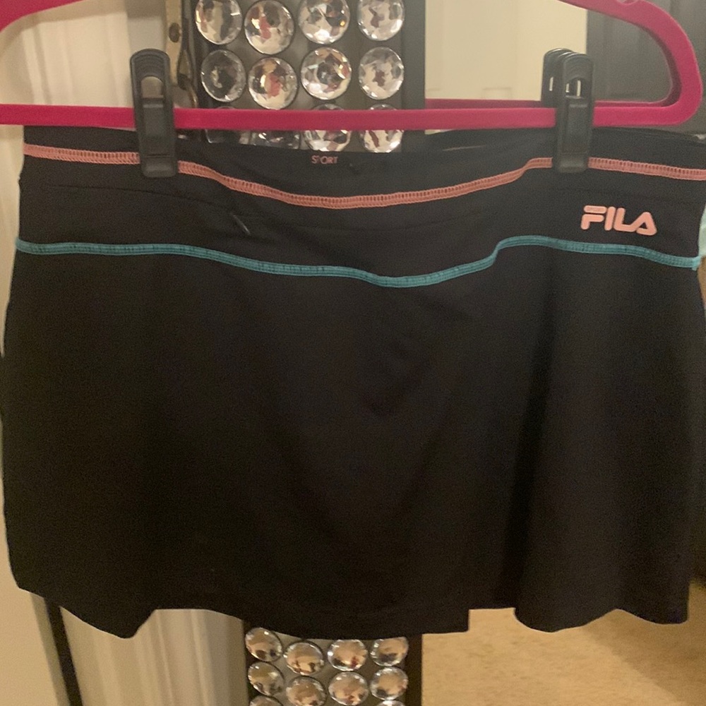 Fila sport skort.